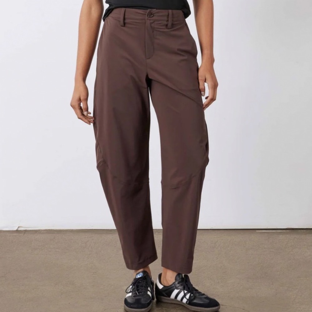 Ruti Wide-ish Pants Women’s Brown Barrel Pants